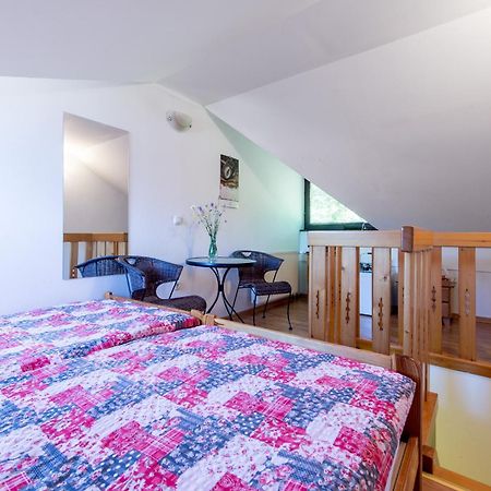 Apartments Jaka Dolenjske Toplice Bilik gambar