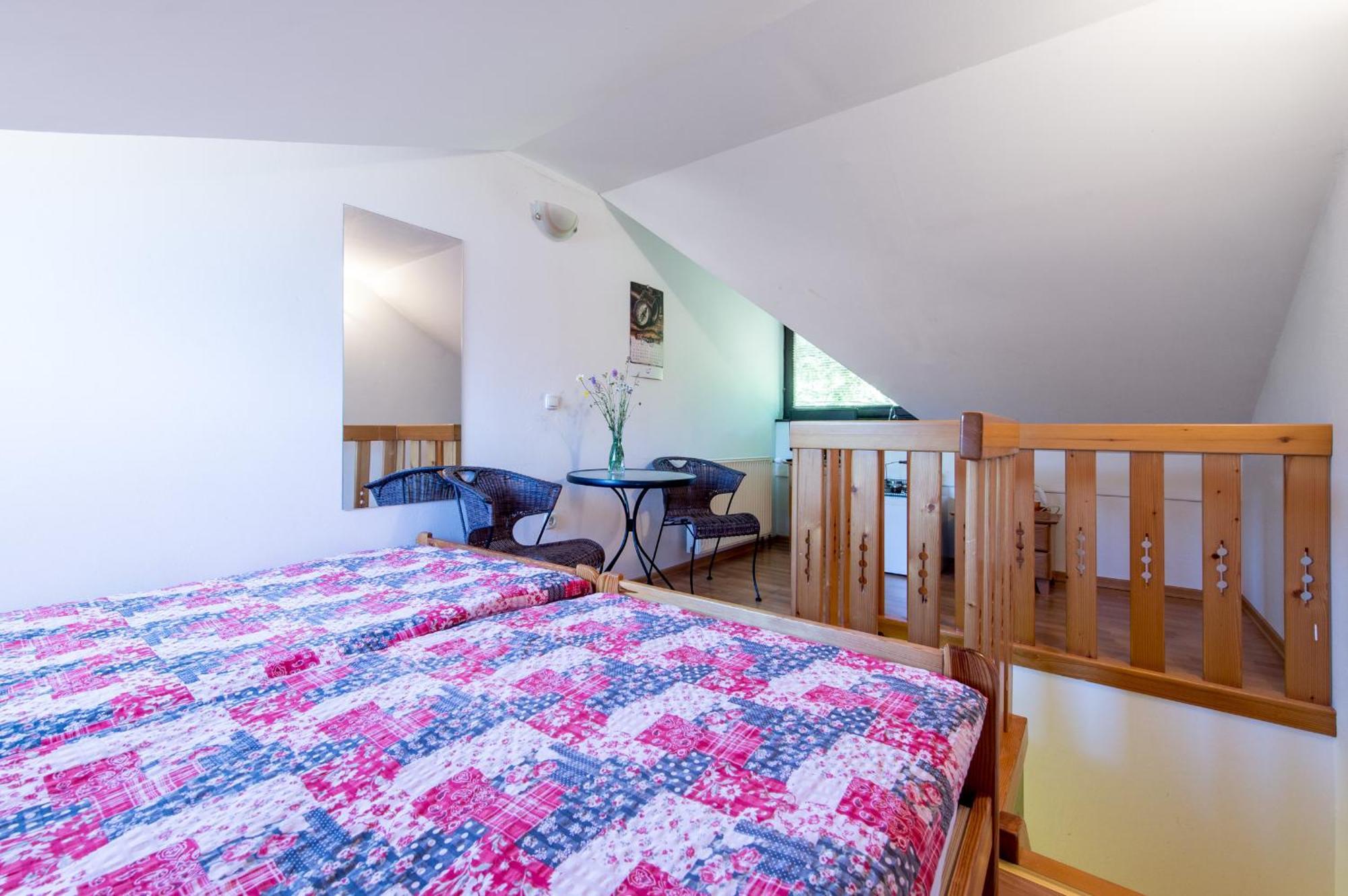 Apartments Jaka Dolenjske Toplice Bilik gambar