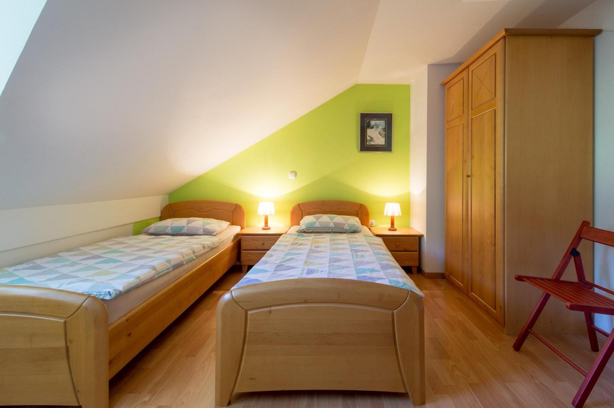 Apartments Jaka Dolenjske Toplice Bilik gambar