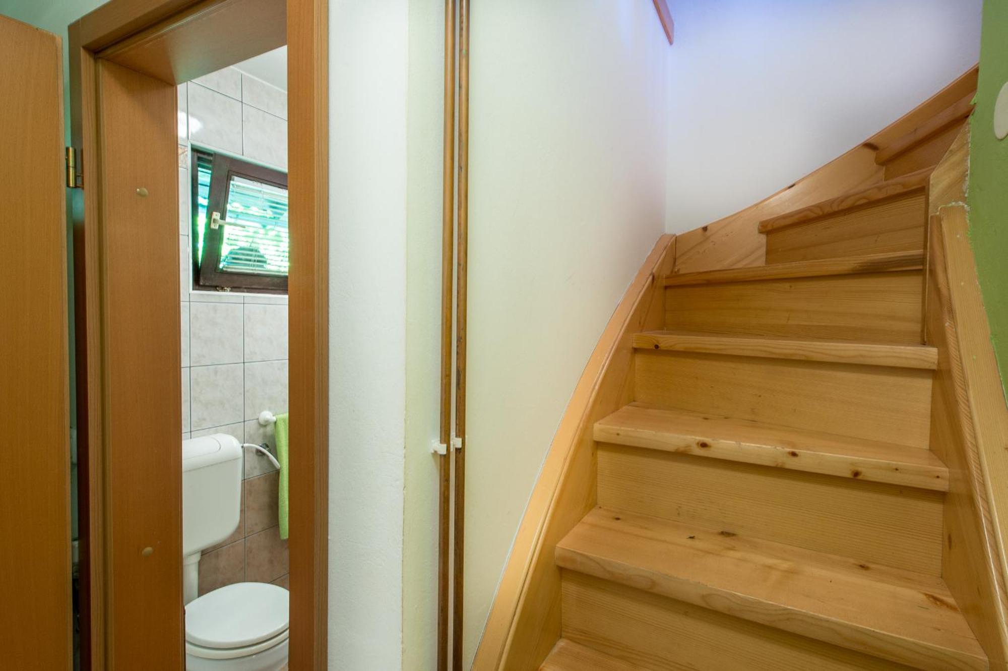 Apartments Jaka Dolenjske Toplice Bilik gambar
