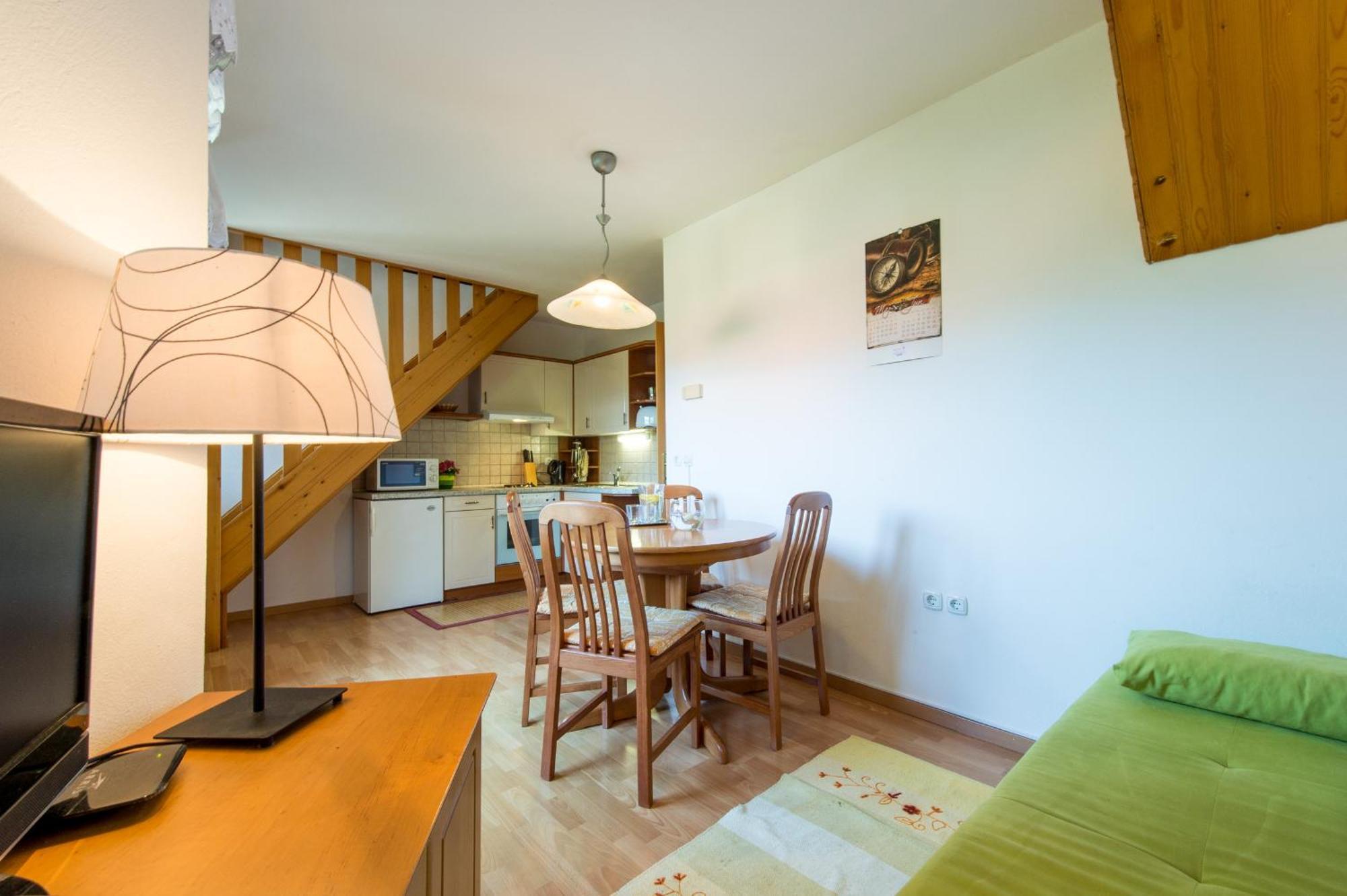 Apartments Jaka Dolenjske Toplice Bilik gambar