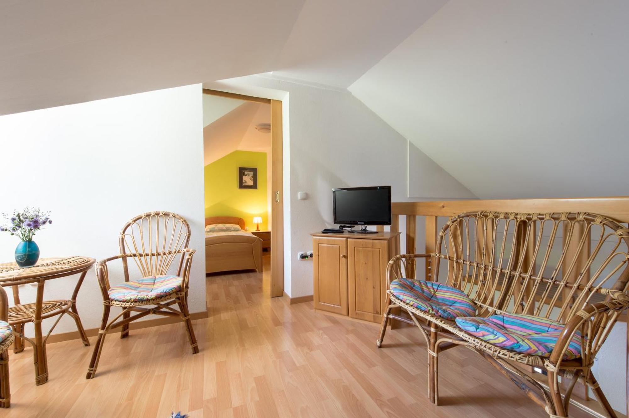 Apartments Jaka Dolenjske Toplice Bilik gambar