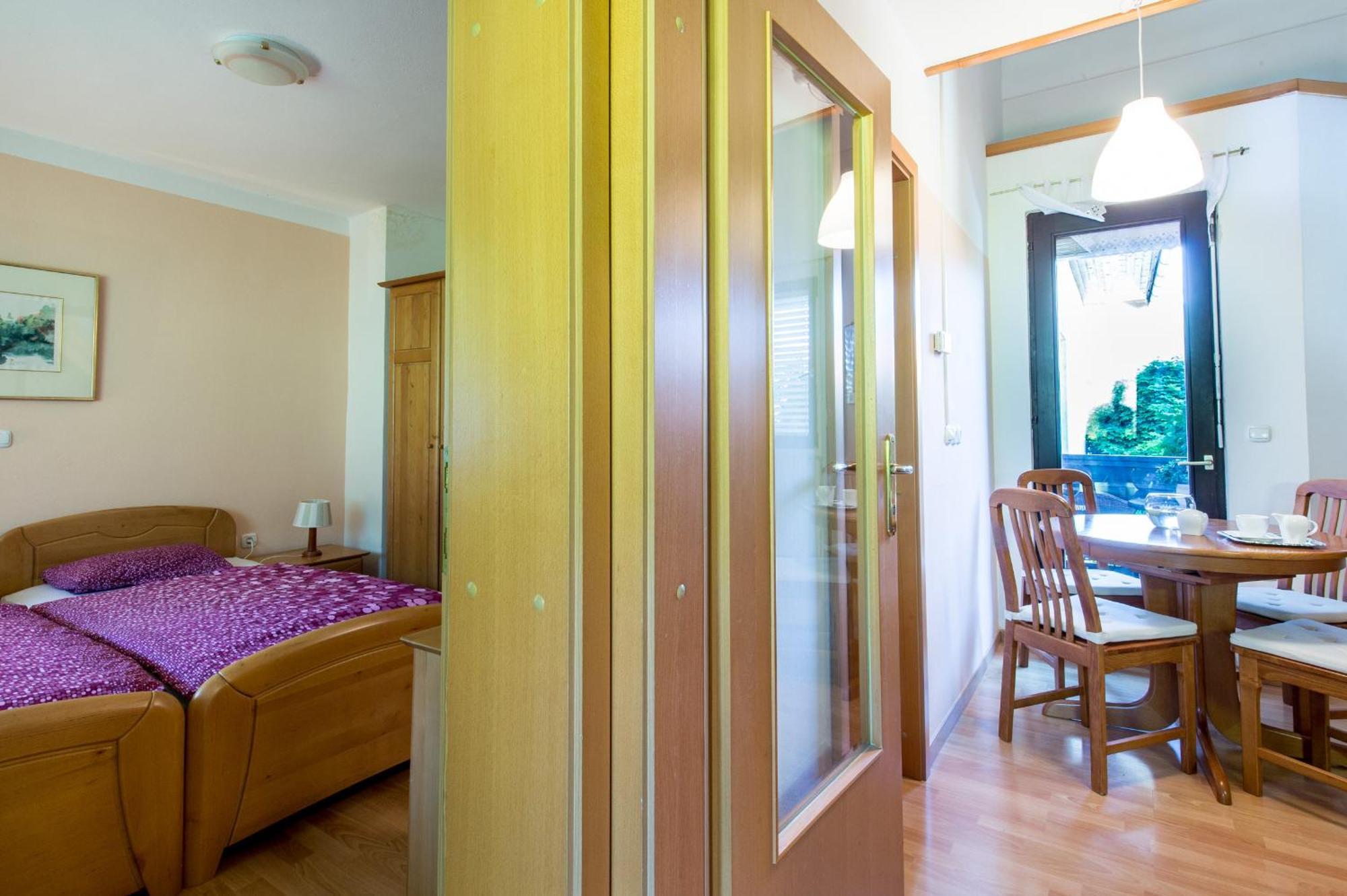 Apartments Jaka Dolenjske Toplice Bilik gambar