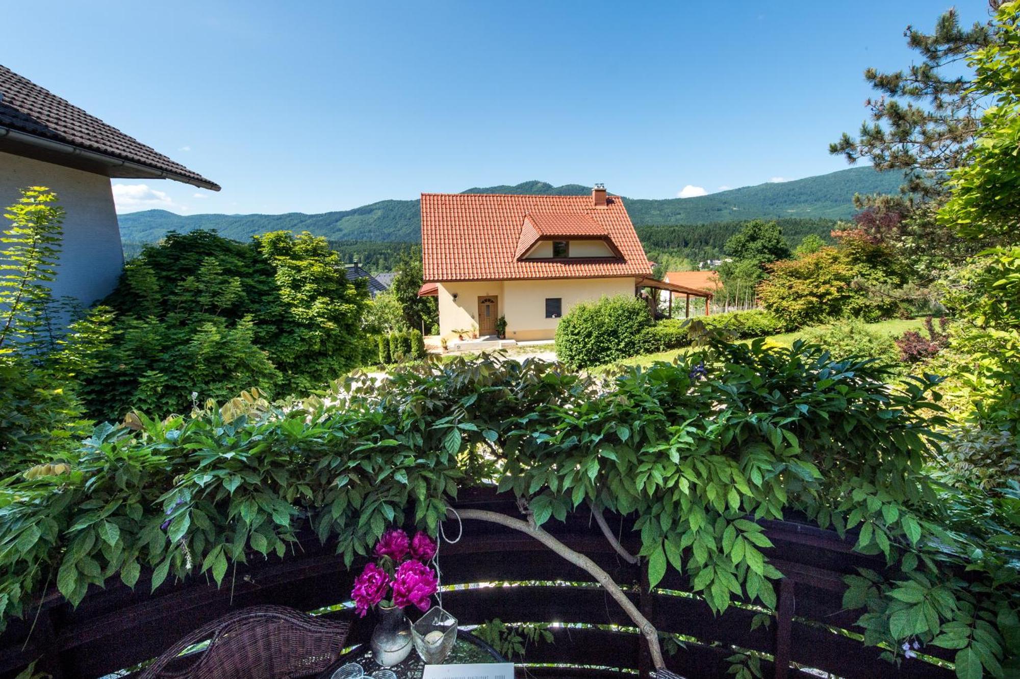Apartments Jaka Dolenjske Toplice Bilik gambar